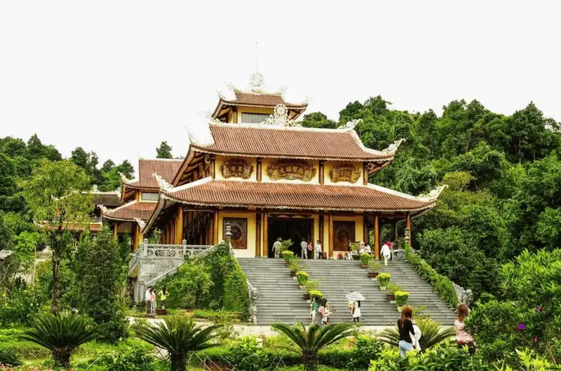 Truc Lam Zen Monastery garden Tuyen Lam Lake Da Lat Bali