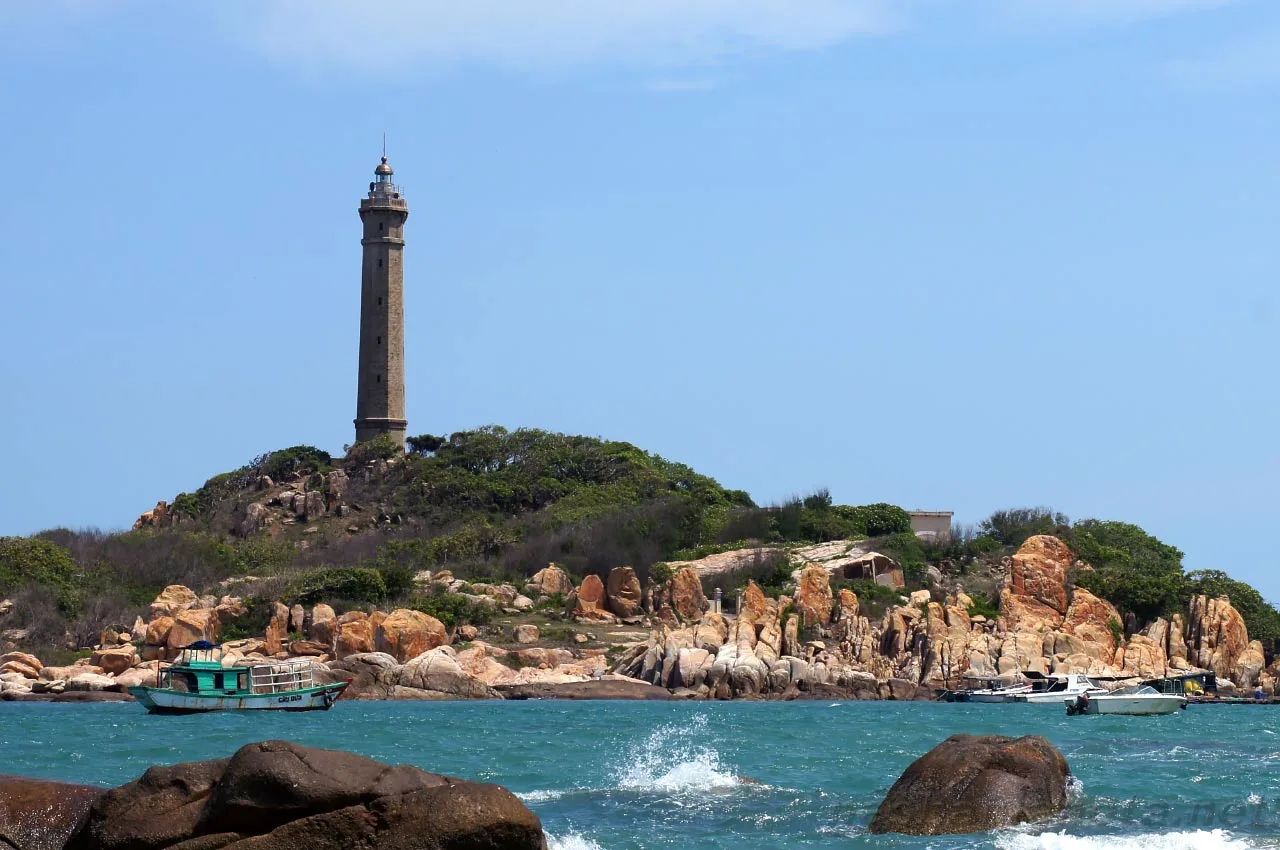 Ke Ga Lighthouse French 1899 small island boat trip Mui Ne Bali