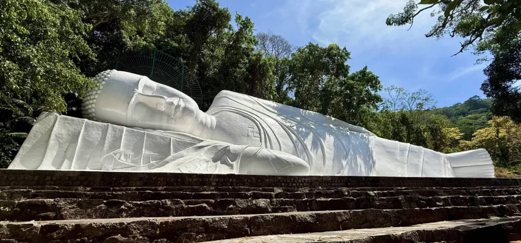 Ta Cu Mountain reclining Buddha cable car Binh Thuan Bali