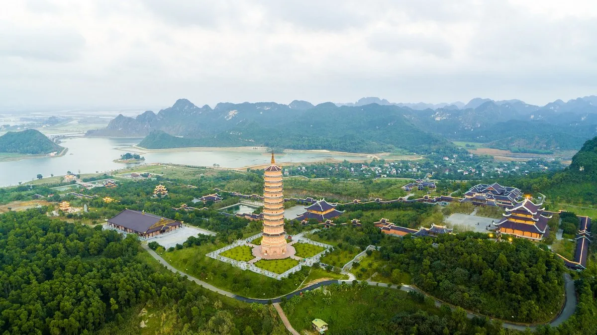 Bai Dinh Pagoda giant bronze Buddha and arhat corridor Ninh Binh Bali