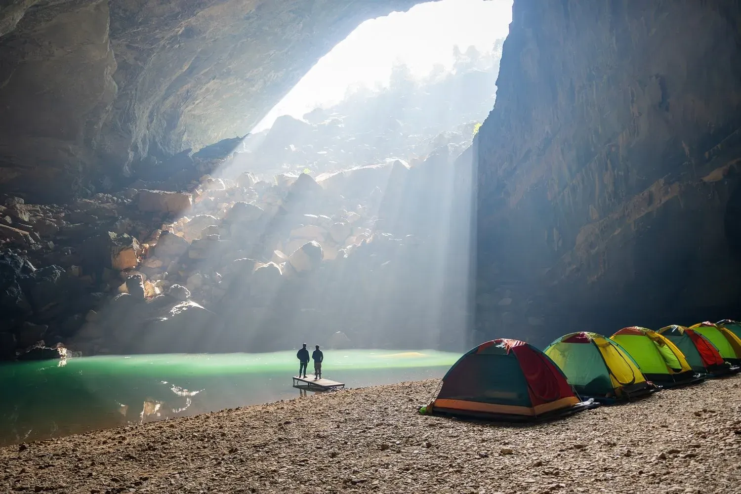 Hang En Cave third largest cave sandy beach campsite sunbeam Phong Nha Bali