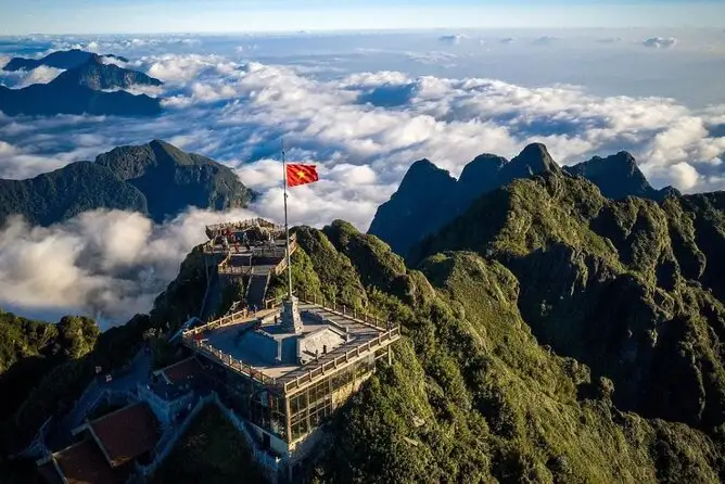 Fansipan summit 3143m cable car and temple complex Sapa Bali