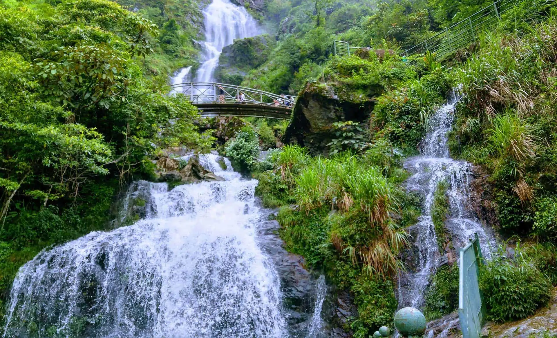 Silver Waterfall 200m cascade on the road to Tram Ton Pass Sapa Bali