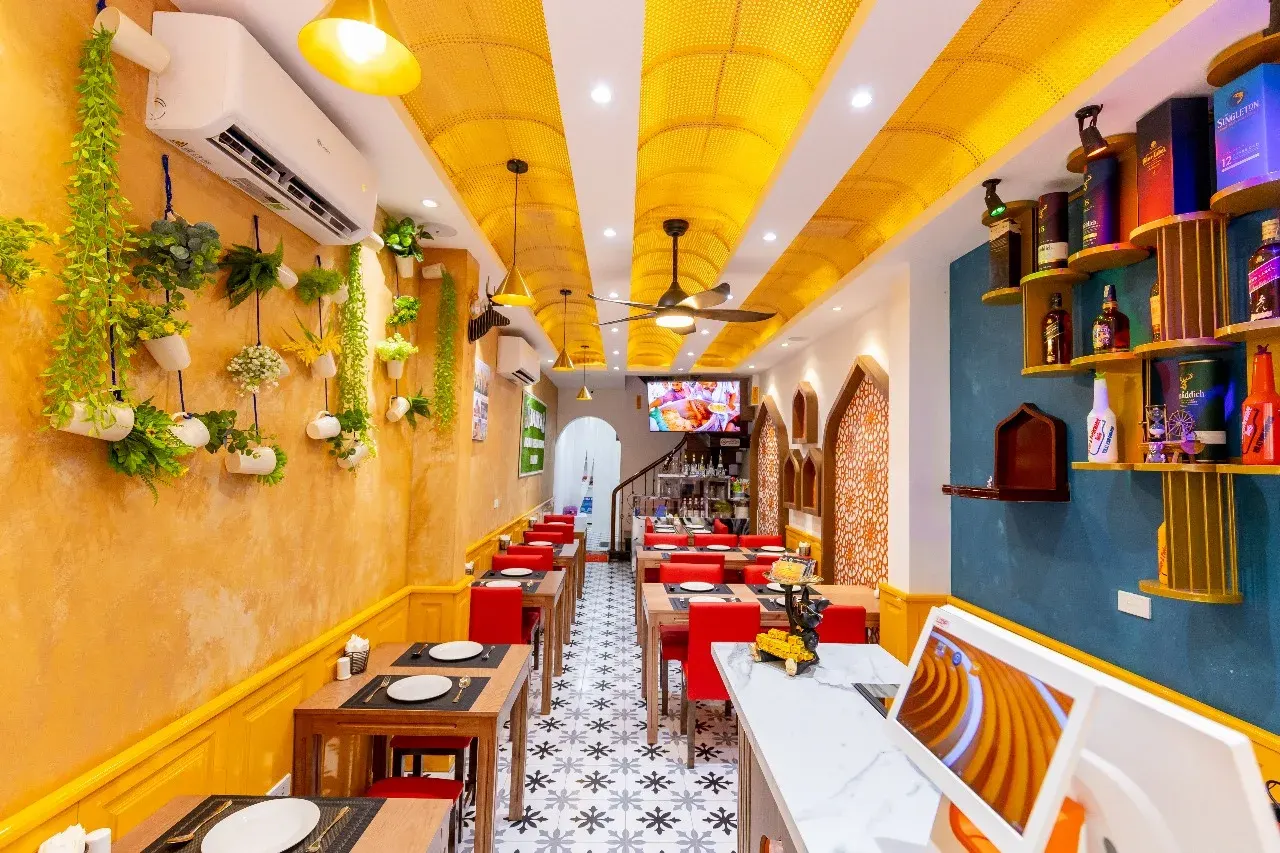 Tadka Indian Restaurant Hanoi — Phung Hung near Train Street