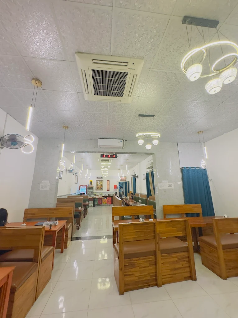 Maharaja Lounge & Hotels - Grand World Phú Quốc